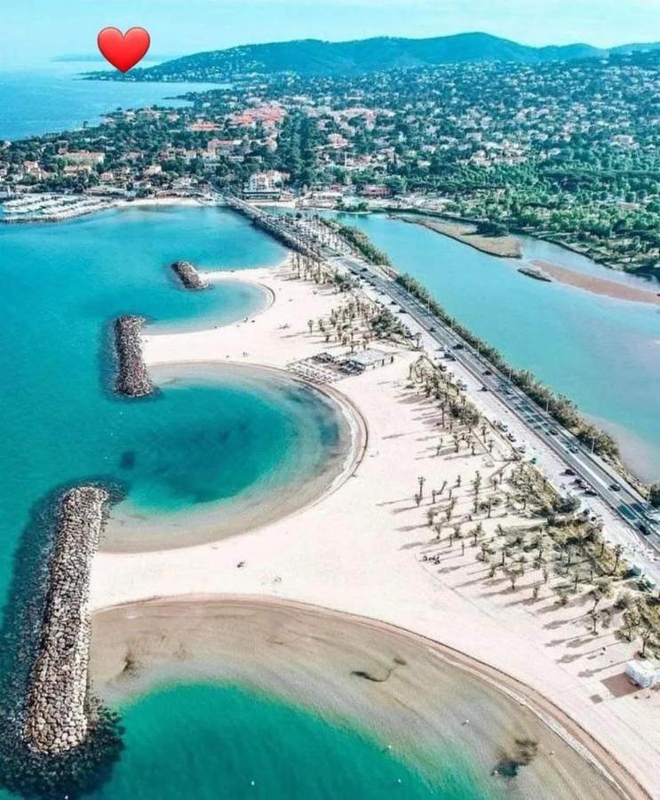 Entre Mer et nature Saint Aygulf Extérieur photo